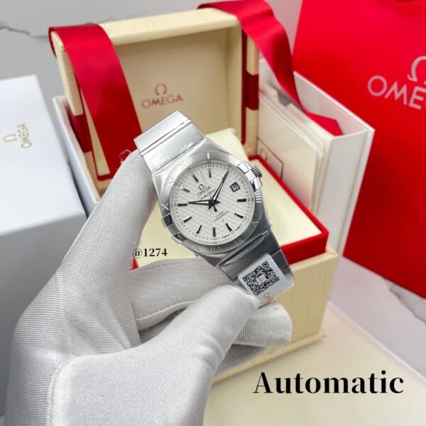Watch 32