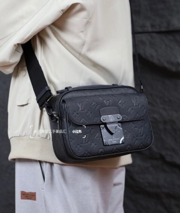 Lv Bag 4